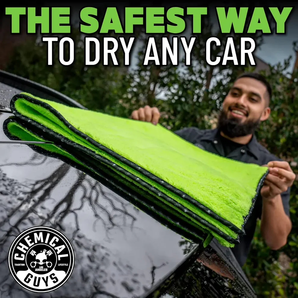 Chemical Guys Speed Mammoth Ultimate Super Plush Drying Towel - Image 6
