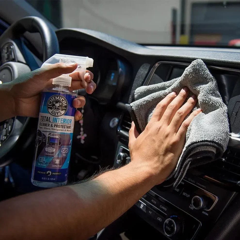 Chemical Guys Total Interior Cleaner & Protectant - Image 5