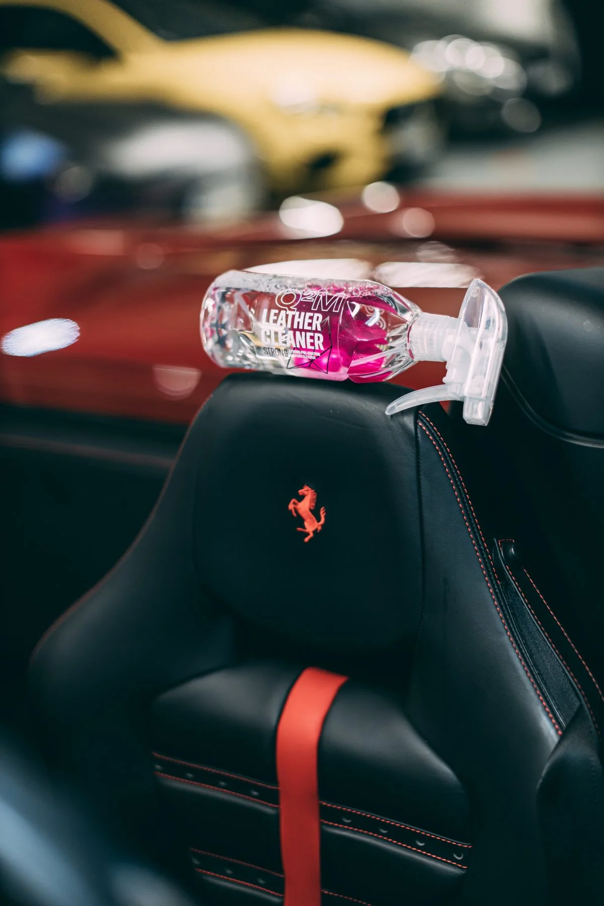 Gyeon Q²M Leather Cleaner Strong - Image 7