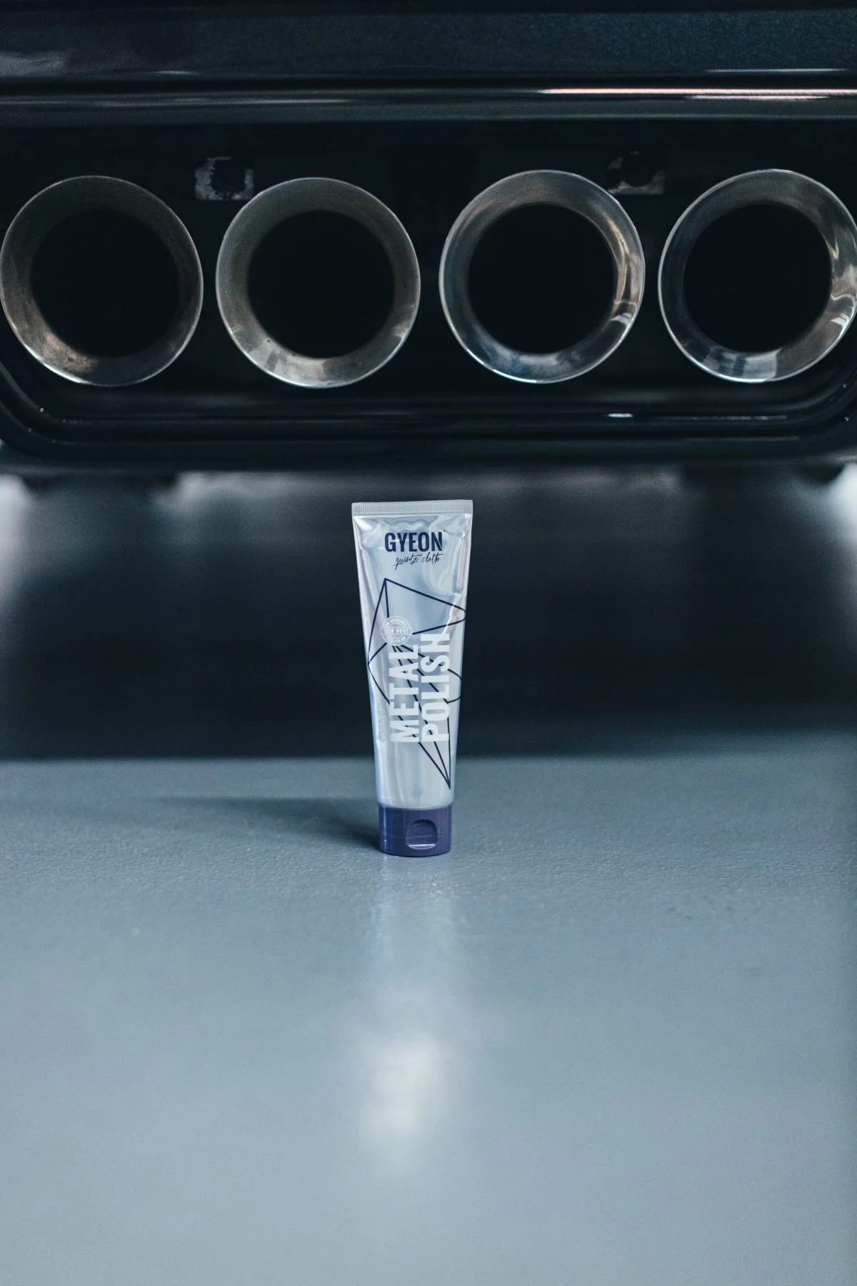 Gyeon Q²M Metal Polish 120ml - Image 3