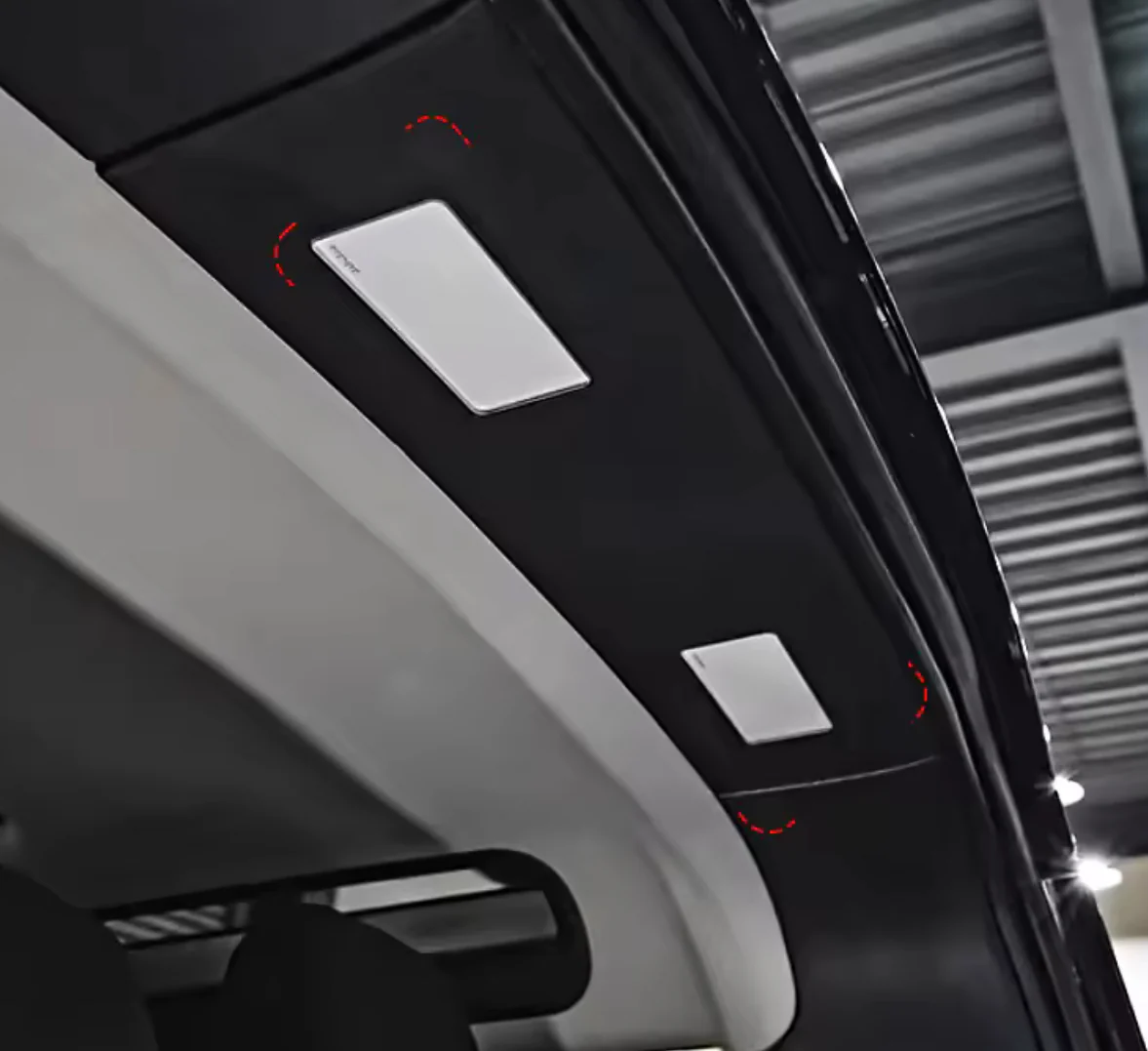 Hambleton’s L663 Defender Rear Loadspace LED Light Bar - Image 2