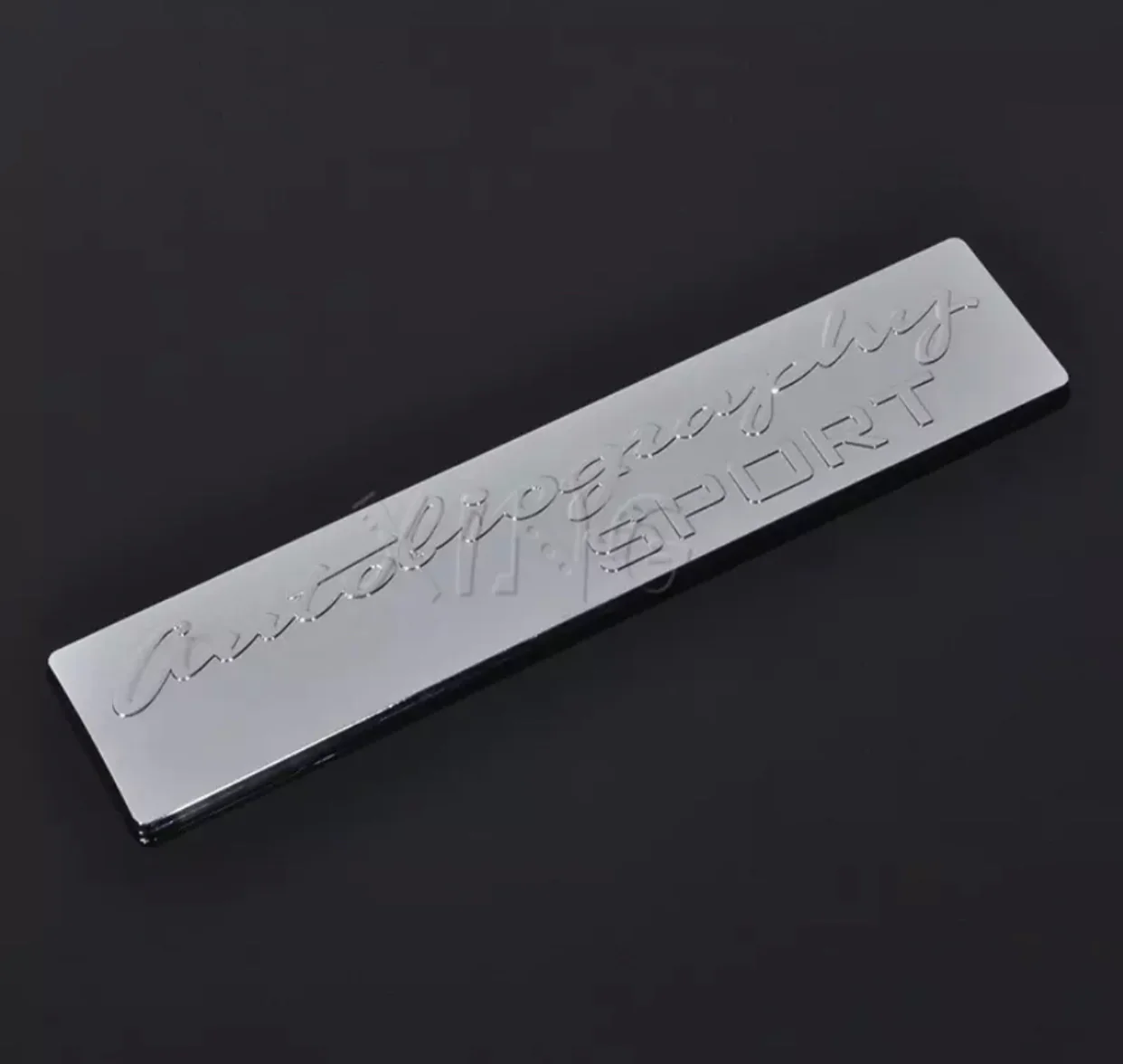 Hambleton’s Range Rover Autobiography Sport Badges - Image 2