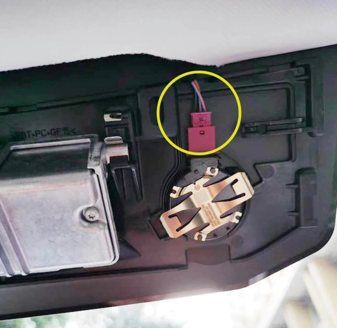 Hambleton’s Land Rover L663 2020+ Defender OEM Look Dash Cam - Image 4