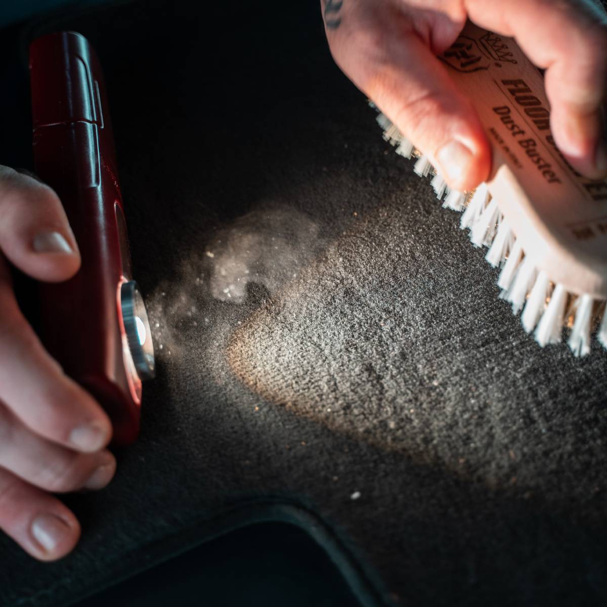 Labocosmetica Floor Carpet Brush - Image 5