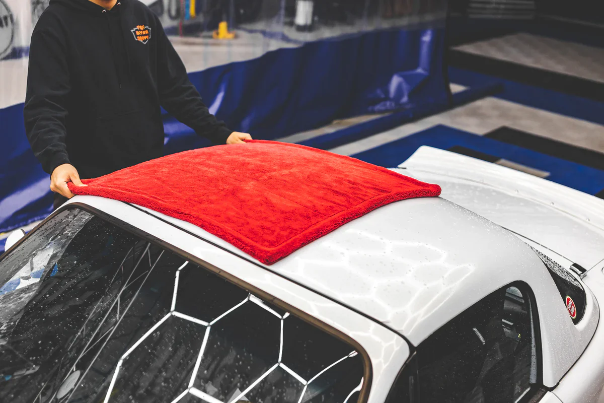 The Rag Company The 1500 30" x 30" HD Drying Towel - Image 3
